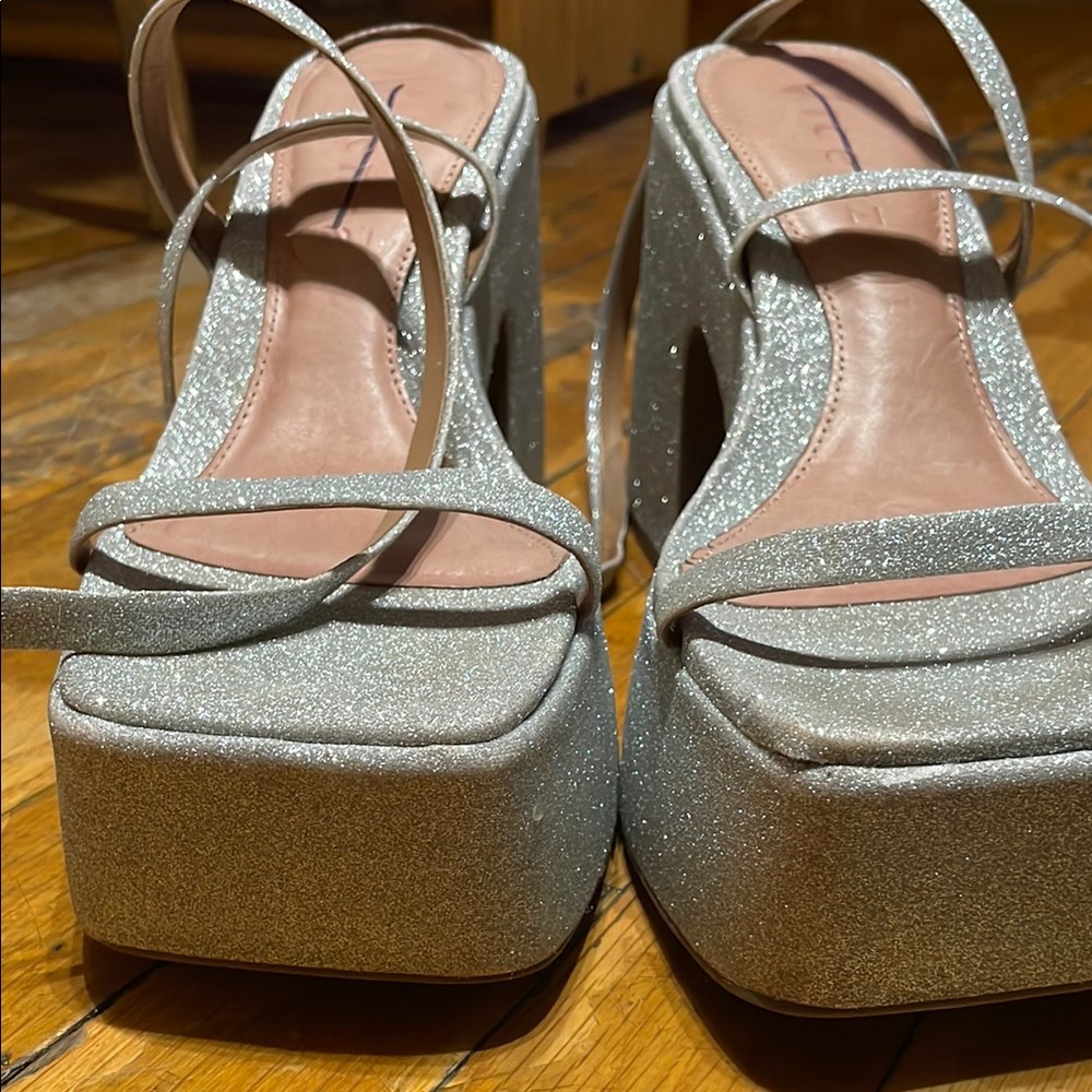 Silver Glitter Women's Shoes - Picture 4 of 4